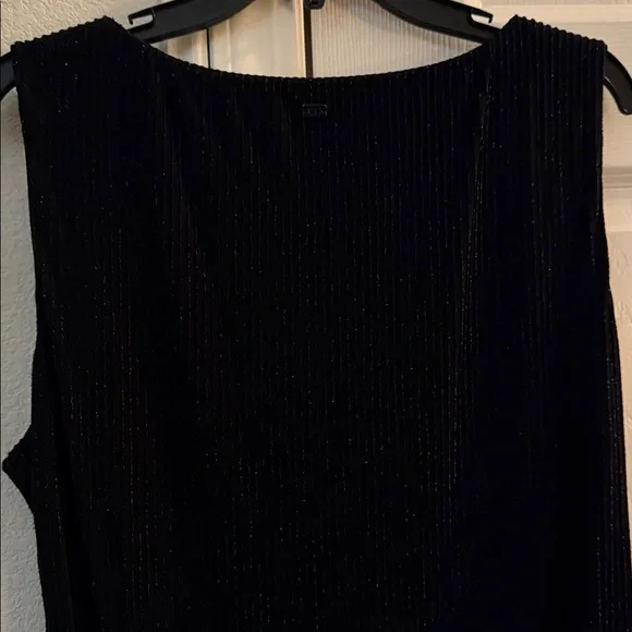 Calvin Klein Blouse - Picture 7 of 8